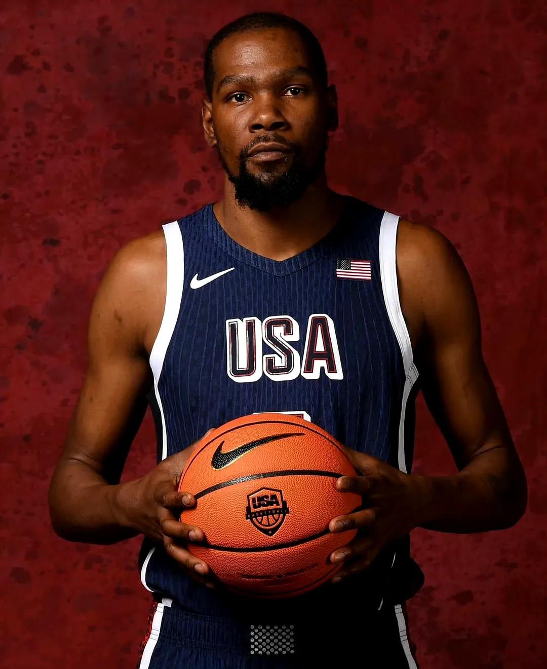 米体：罗马法院起诉那不勒斯转会财务造假，涉及奥斯梅恩等人（米体：罗马法院就转会财务造假起诉那不勒斯，奥斯梅恩等被牵涉）