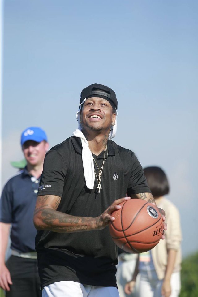 巴蒂：没有什么能永垂不朽，能享受梅西的足球这么久已足够幸运（巴蒂：世上无永恒，能长期见证梅西的足球已足够幸运）