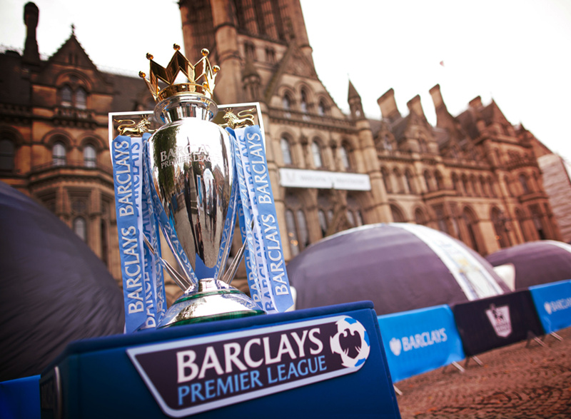 弗赖堡vs圣保利：金特尔、格里福首发，藤田让瑠奇马、梅茨出战（弗赖堡对阵圣保利：金特尔、格里福先发，藤田让瑠、奇马、梅茨登场）