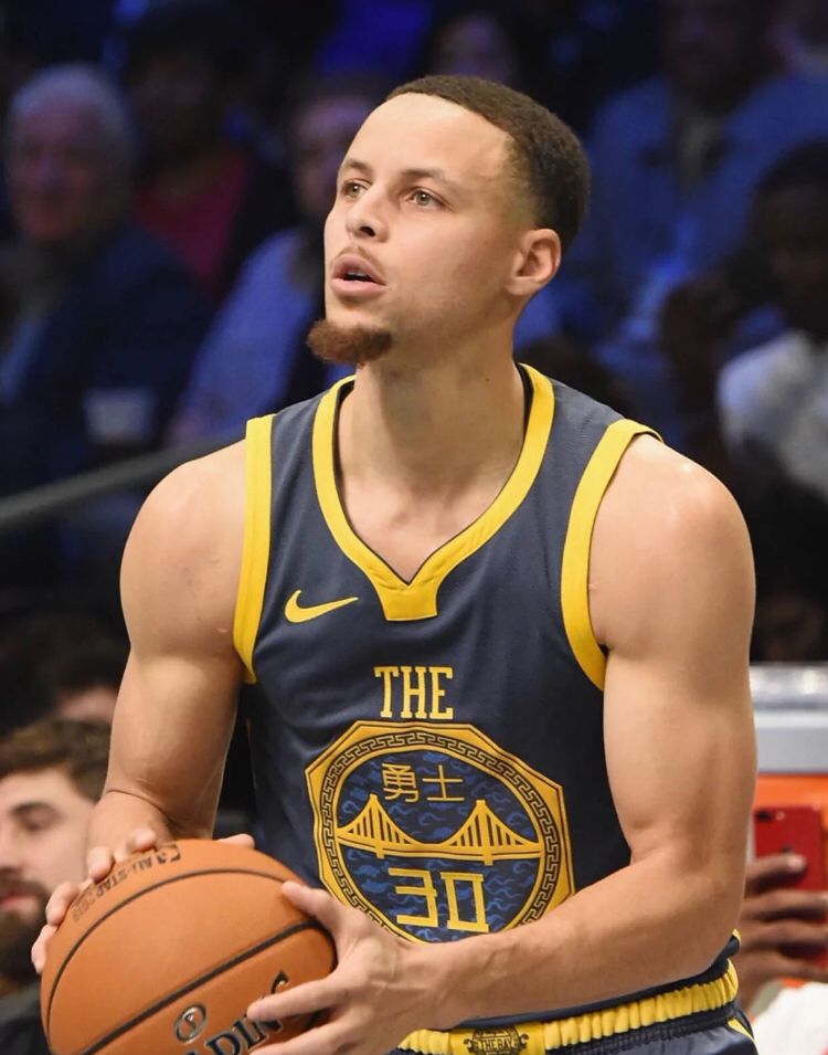 2025／26赛季英超：伊萨克重伤赛季报销，1.45亿的转会到底值不值（英超2025／26：伊萨克重伤提前报销，1.45亿引援是否物有所值？）